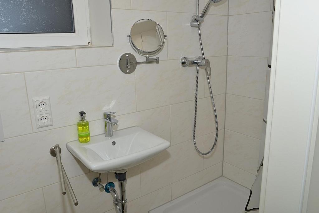Apartment In Reutlingen / Sickenhausen Εξωτερικό φωτογραφία